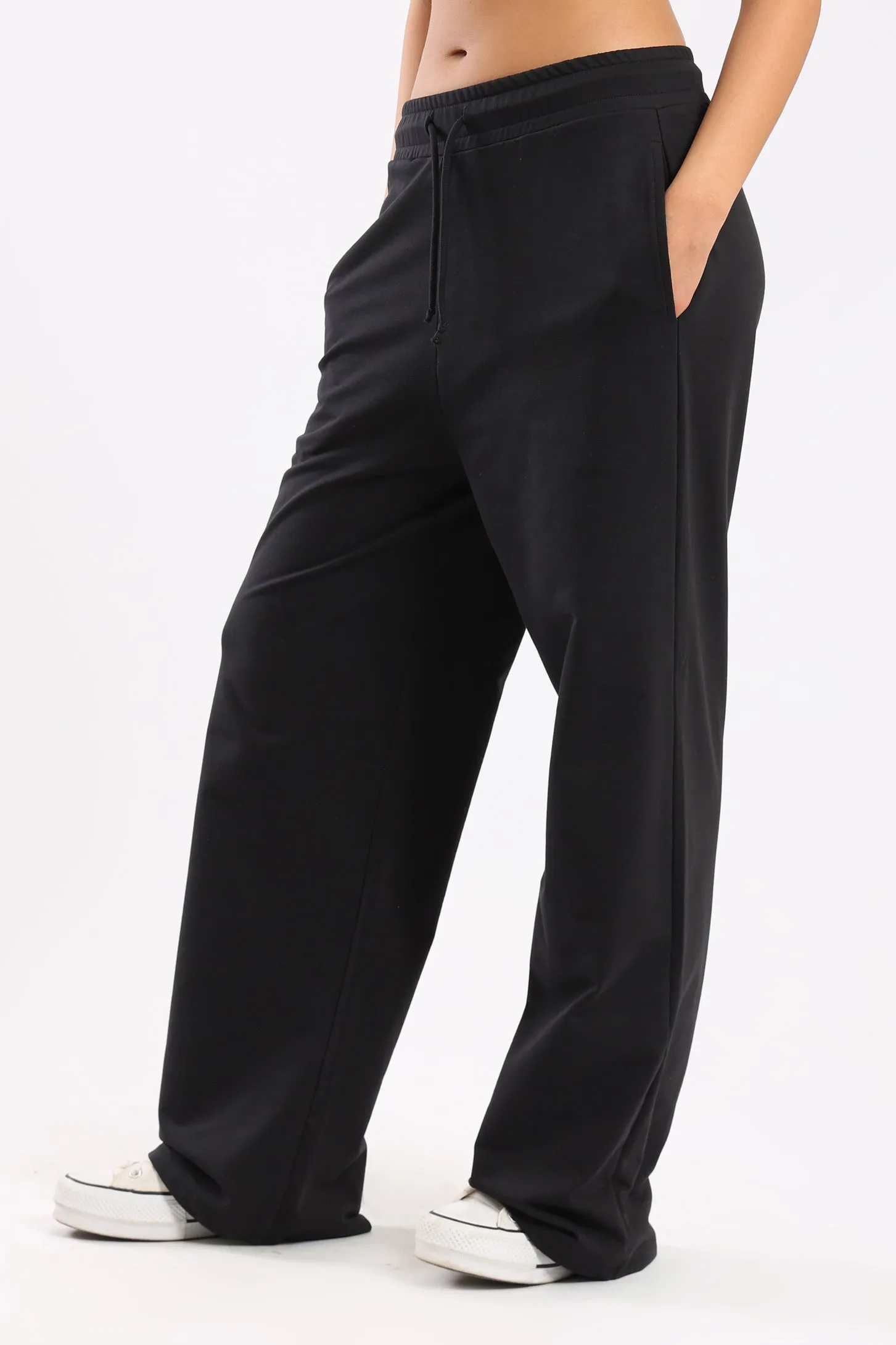 WIDE LEG JOGGERS - BLACK